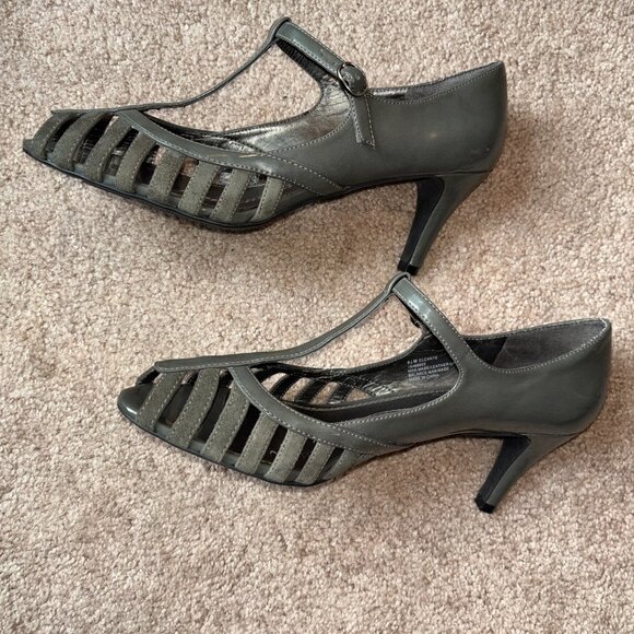 NaturalSoul Strappy Gray Mid-Heel Leather Pumps 9.5 - Picture 1 of 11